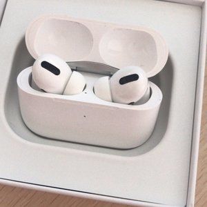 Apple AierPods (2nd generation)